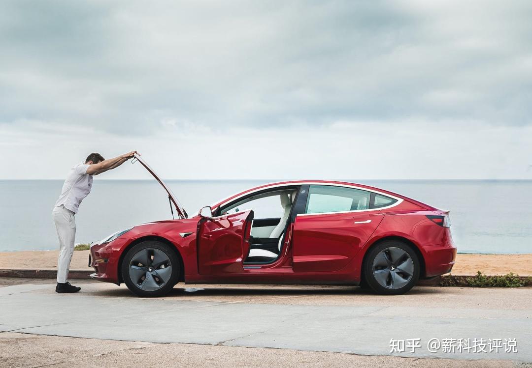 马斯克为特斯拉暴跌5740亿元背锅中国车企太厉害了