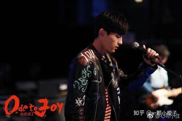 至爱谢童愿越过山丘有人在等候