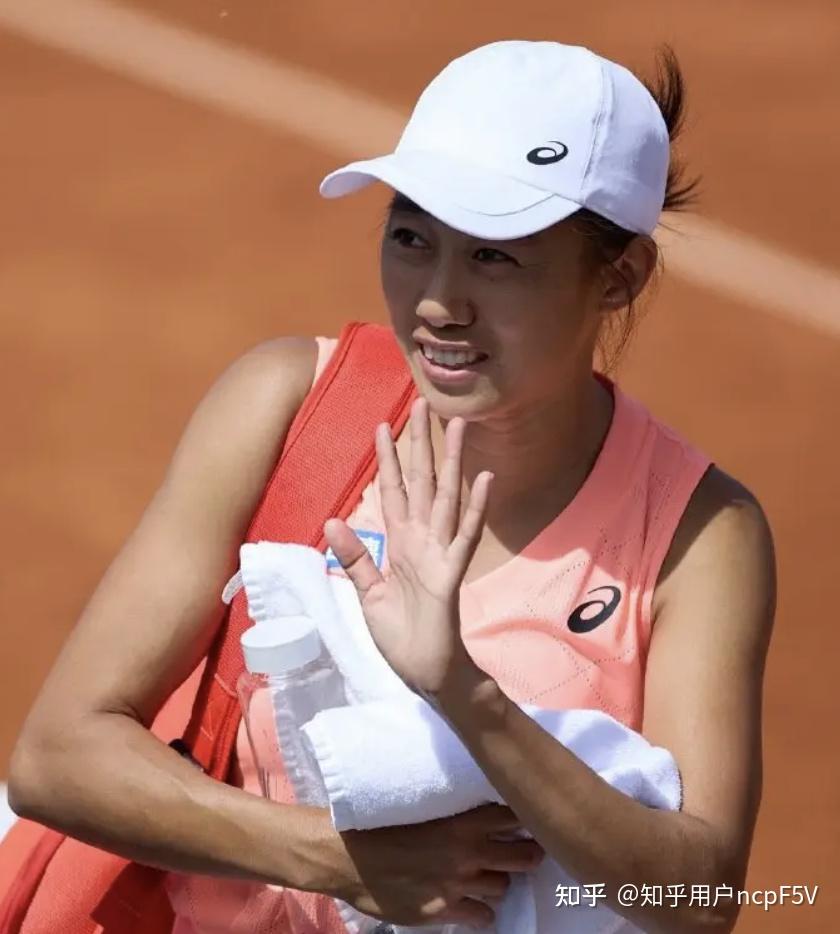 张帅赛季首次挺进大满贯八强,86分钟两度破发,吴尊现场助威