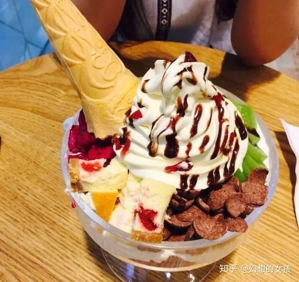 开一家冰淇淋店大概需要多少钱！加盟那个品牌好！