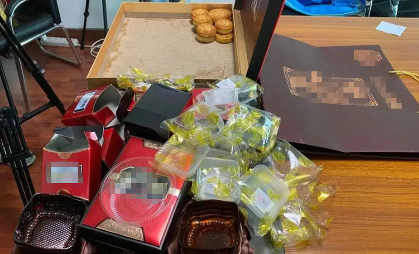 草莓配礼盒外卖送砂锅过度包装歪风正在不断进化