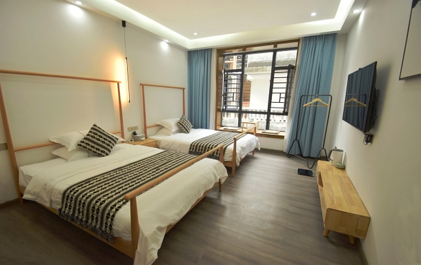 纯干货!凤凰古城最全攻略:美食+住宿+景点+注意事项~好玩不踩雷!-凤凰古城9个景点值得看吗