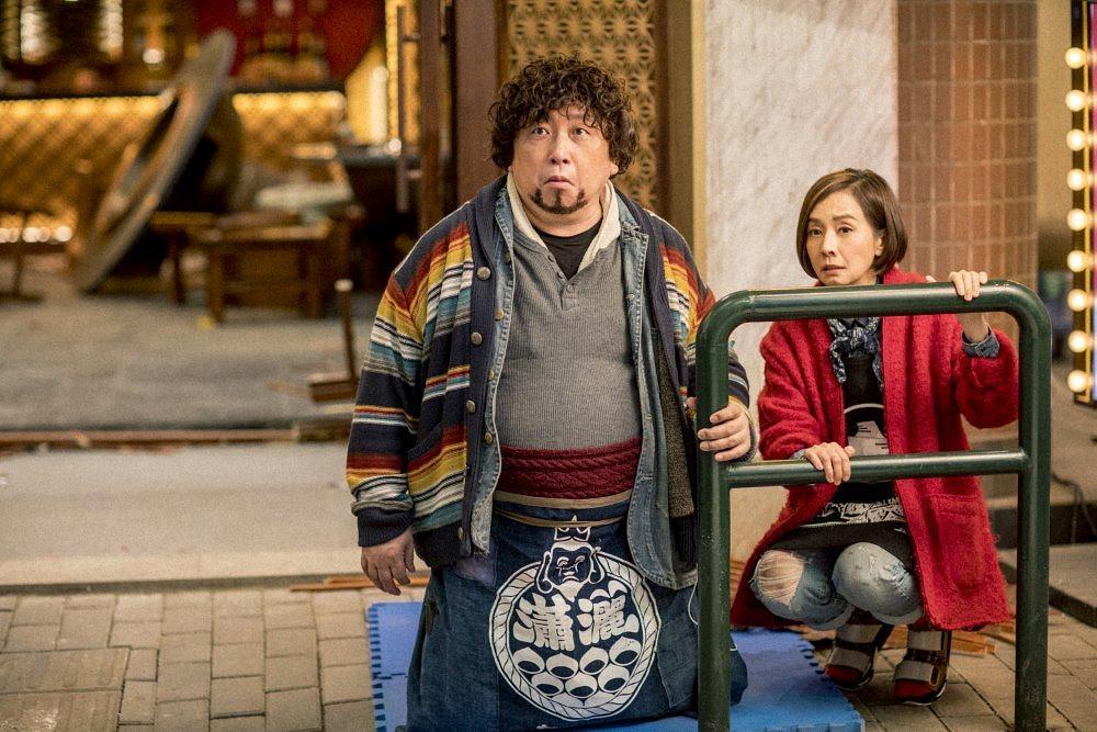 肥龙过江我仿佛看了一部王晶拍的90年代喜剧动作港片