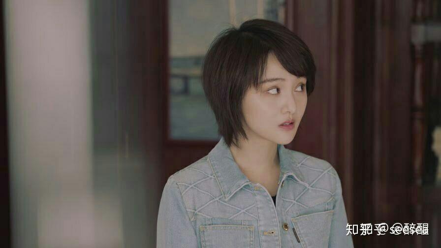 如何评价为了你我愿意热爱整个世界郑爽的演技