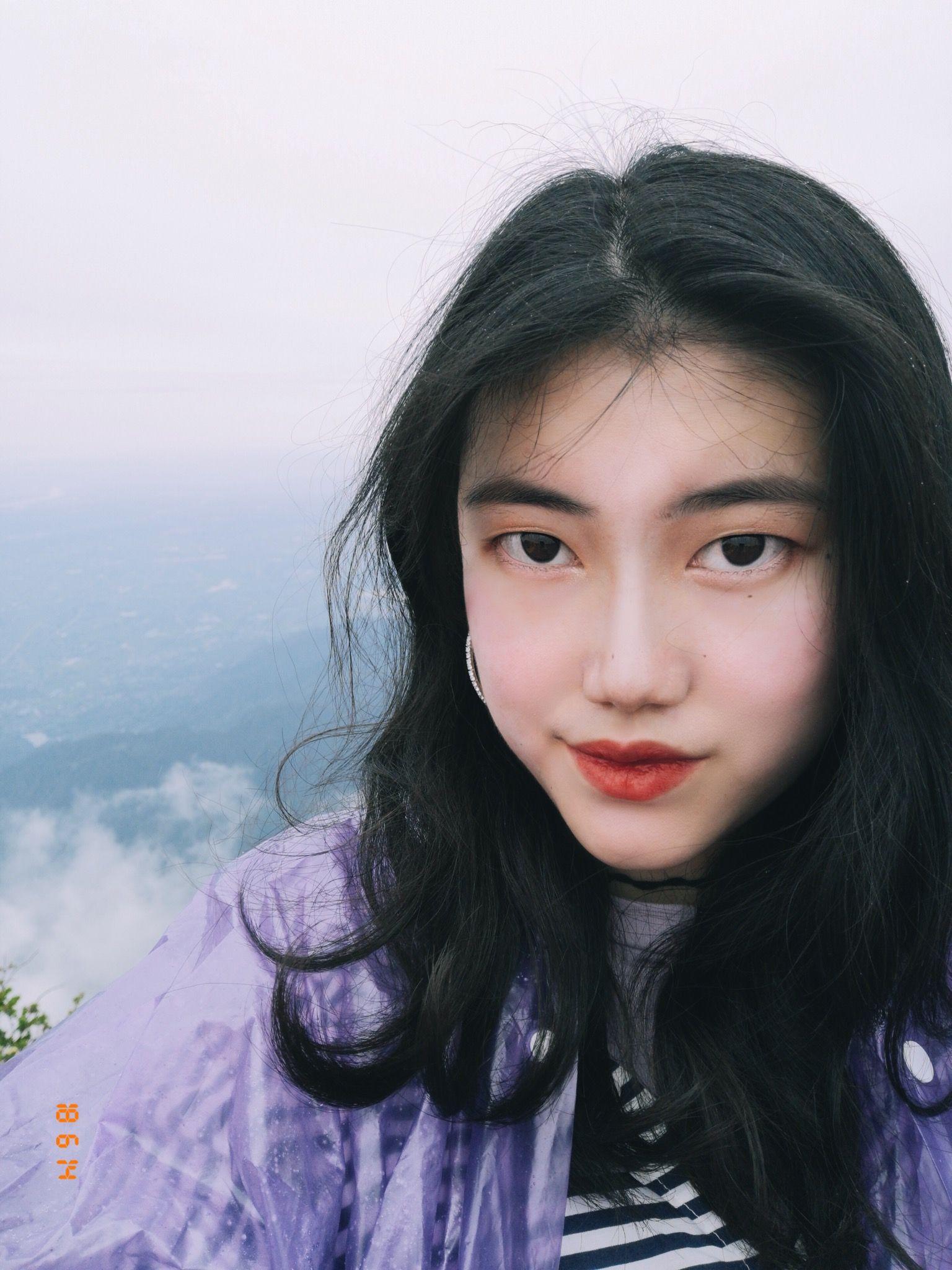 单眼皮女生有特别漂亮的吗