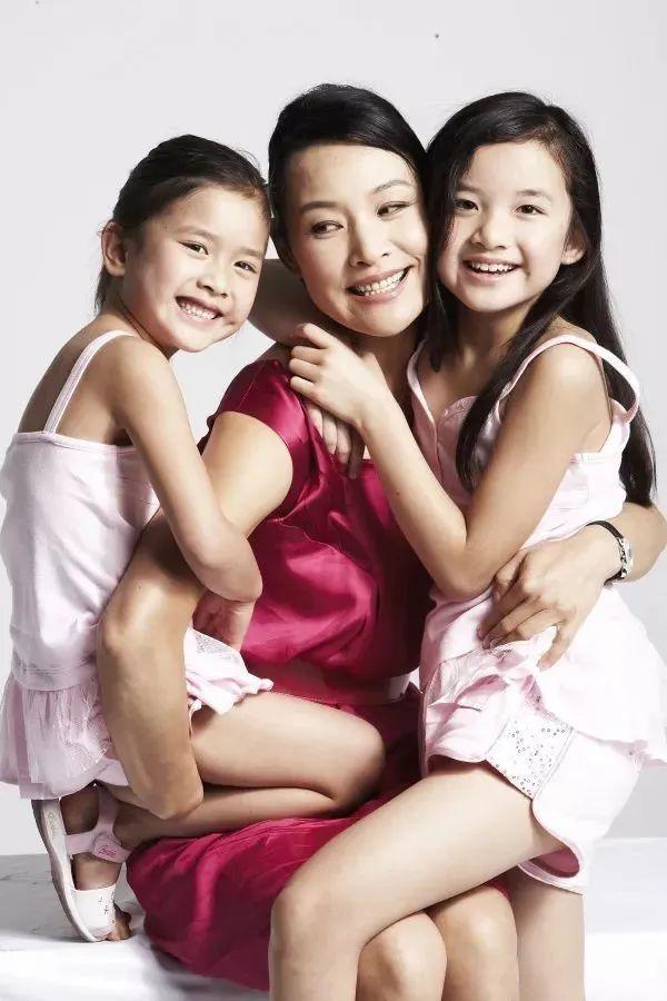 陈冲的女儿哈佛毕业了这位星妈的育儿辛酸其实你不知