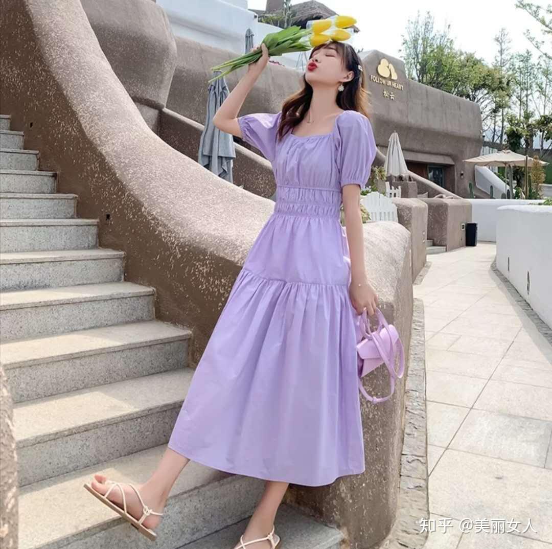 紫色连衣裙搭配什么颜色的鞋子好看