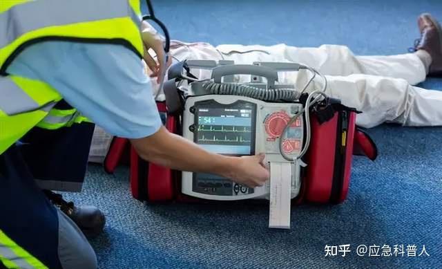为什么要普及AED，AED和除颤仪有什么不同？ - 知乎