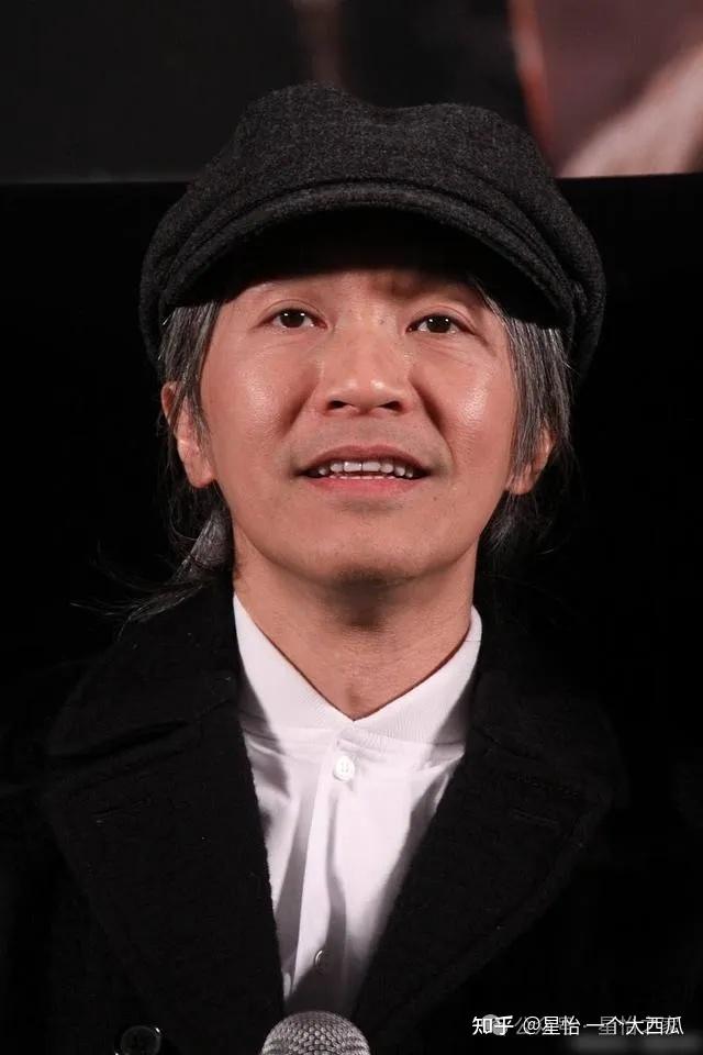 周星驰已经61岁,却依旧单身无儿无女,但对于星爷来说,张柏芝和徐娇