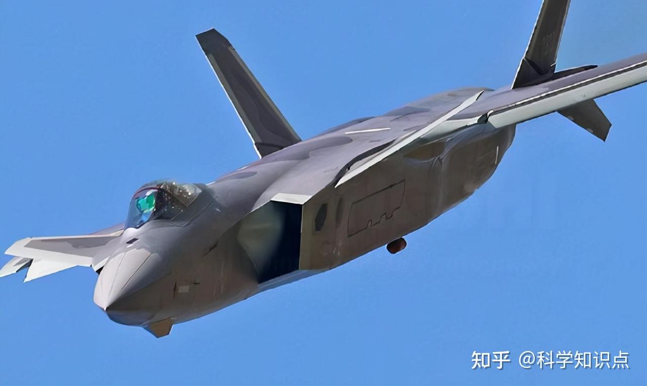五代机有多烧钱?一般国家养不起,歼20飞行一小时够买一辆奥迪