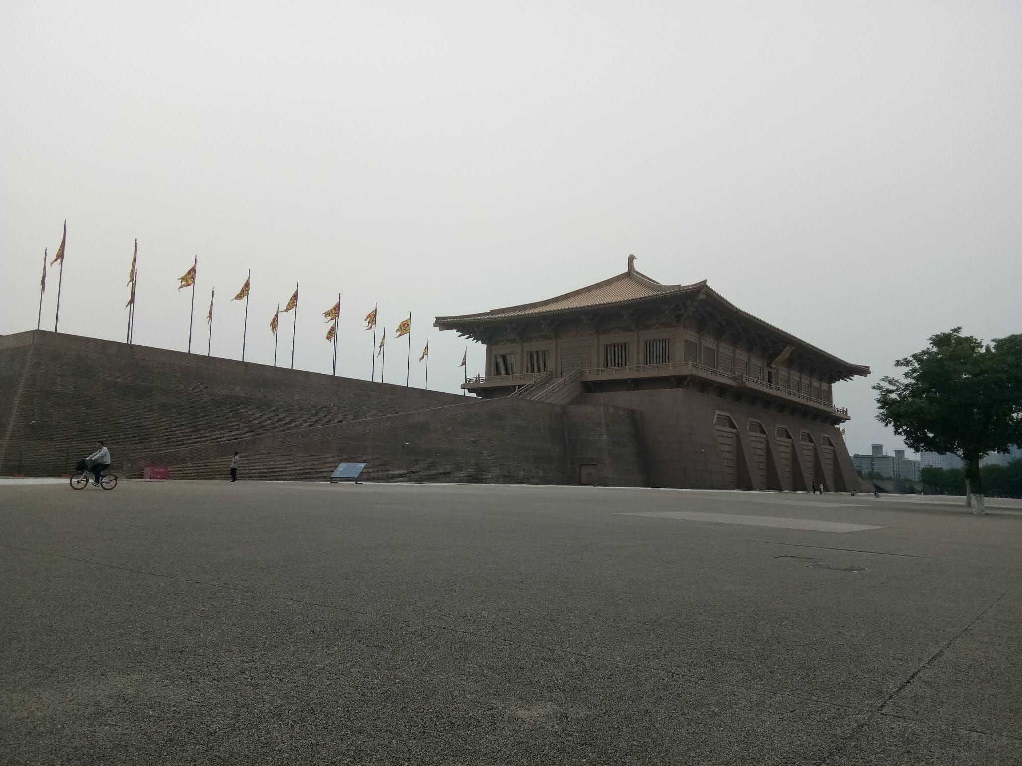 (634年),原名永安宫,是唐长安城三座主要宫殿"三大内"(大明宫,太极宫