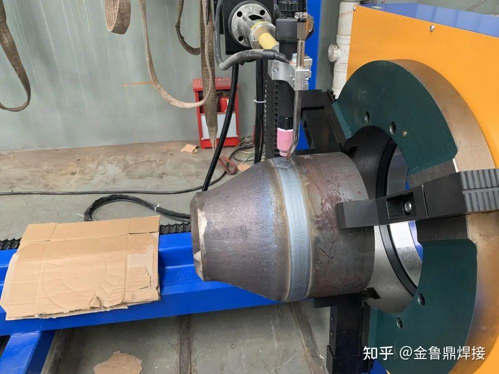 初学电焊的焊工必看:焊接如何分清焊渣和铁水? - 知乎