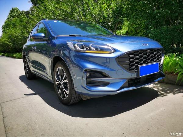 阳光下的静谧蓝蓝蓝的锐际真的好好看