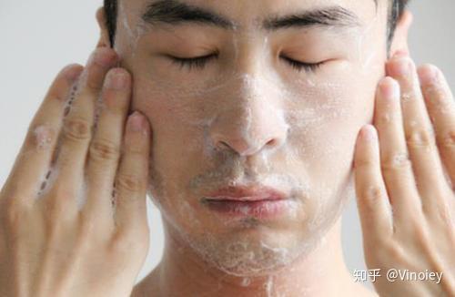 男士保养皮肤的护肤品_男士很容易过敏皮肤怎么保养_牛尔保养护肤秘籍