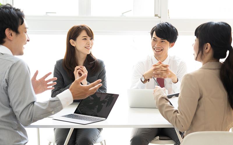 1,良好的职场氛围在很多人的眼中,如果公司的职场氛围轻松舒适,对工作