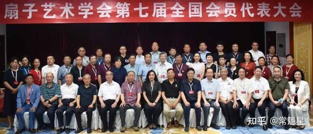 中鲜活的家庭关系与人生百态