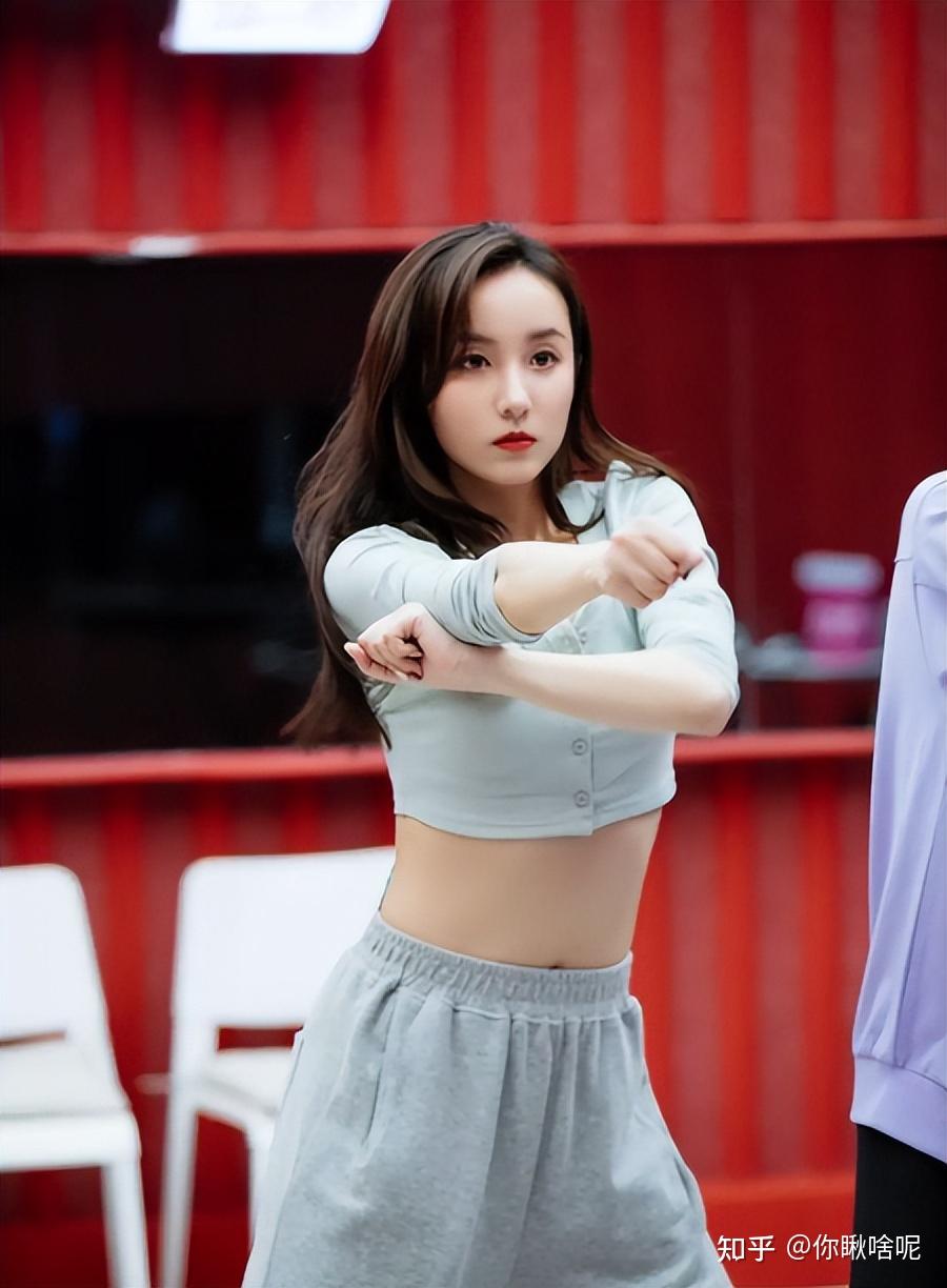 吕一:一顿火锅与丈夫结缘,和婆婆情同姐妹,日子红红火火有滋味 - 知乎