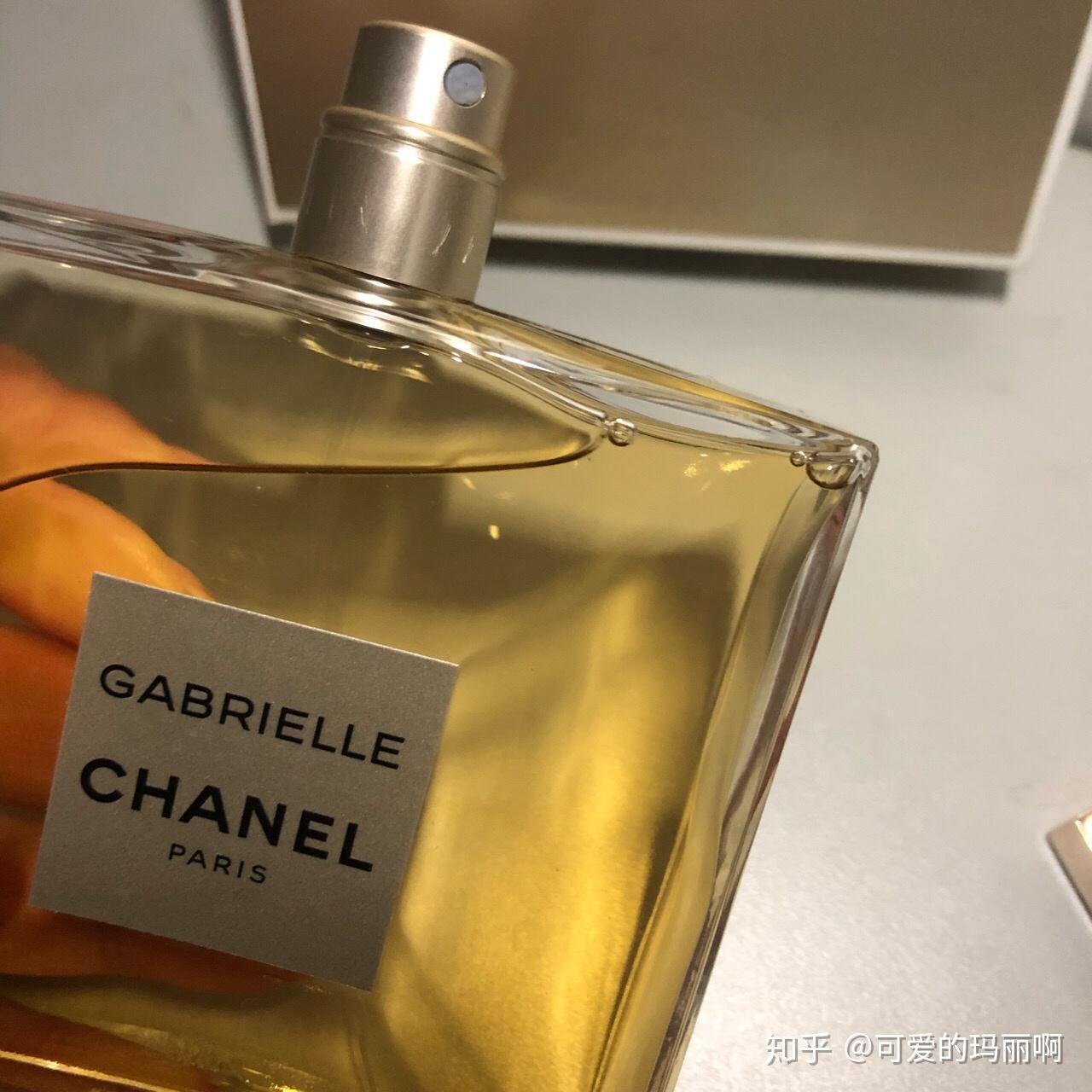 CHANEL N°5香水包装设计，时尚与经典的碰撞！ - 普象网
