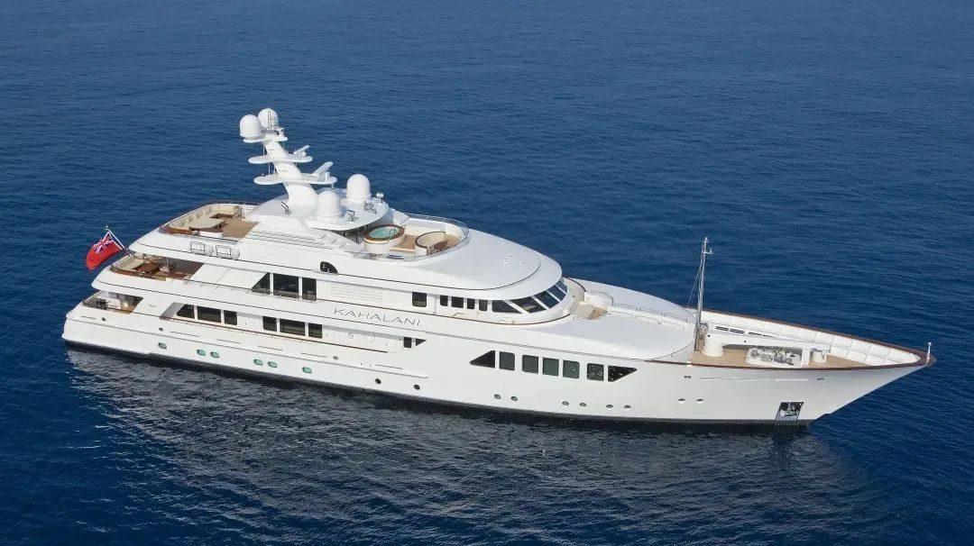 cn精选9艘超级游艇奢享顶级夏季巡航体验