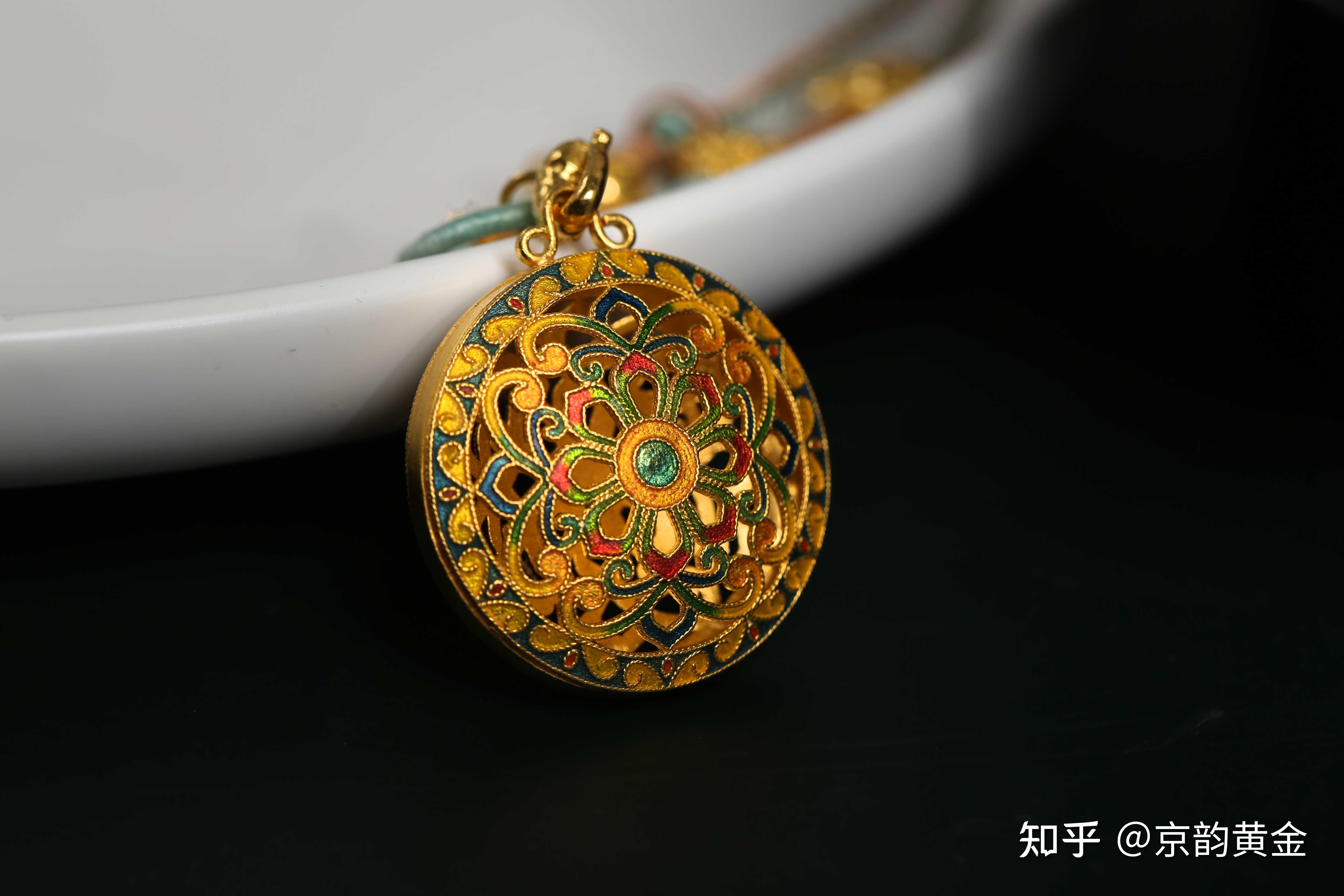 传统纯手工工艺打造,关于古法烧蓝黄金,你了解多少? - 知乎