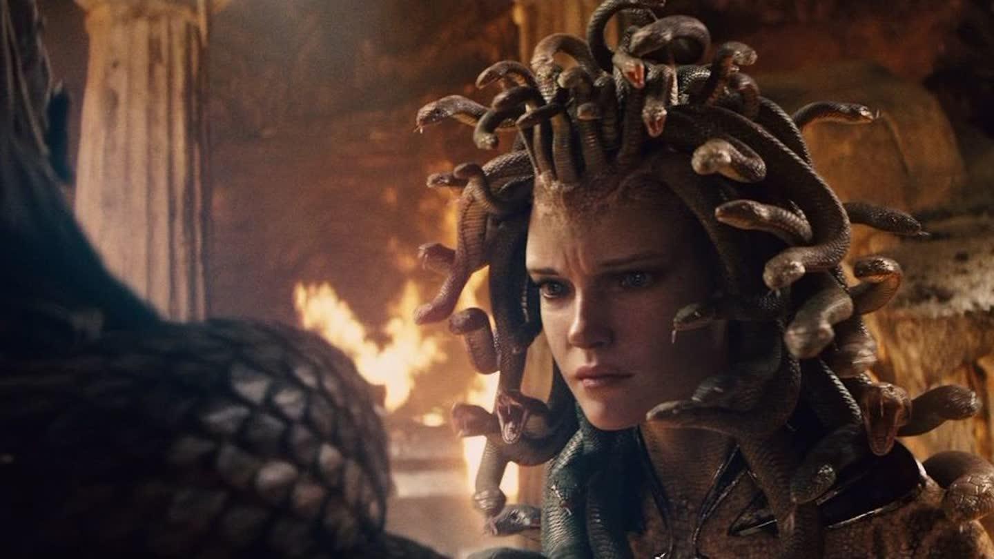 海贼王女儿国的一些原型女帝的发型现实还是别模仿了