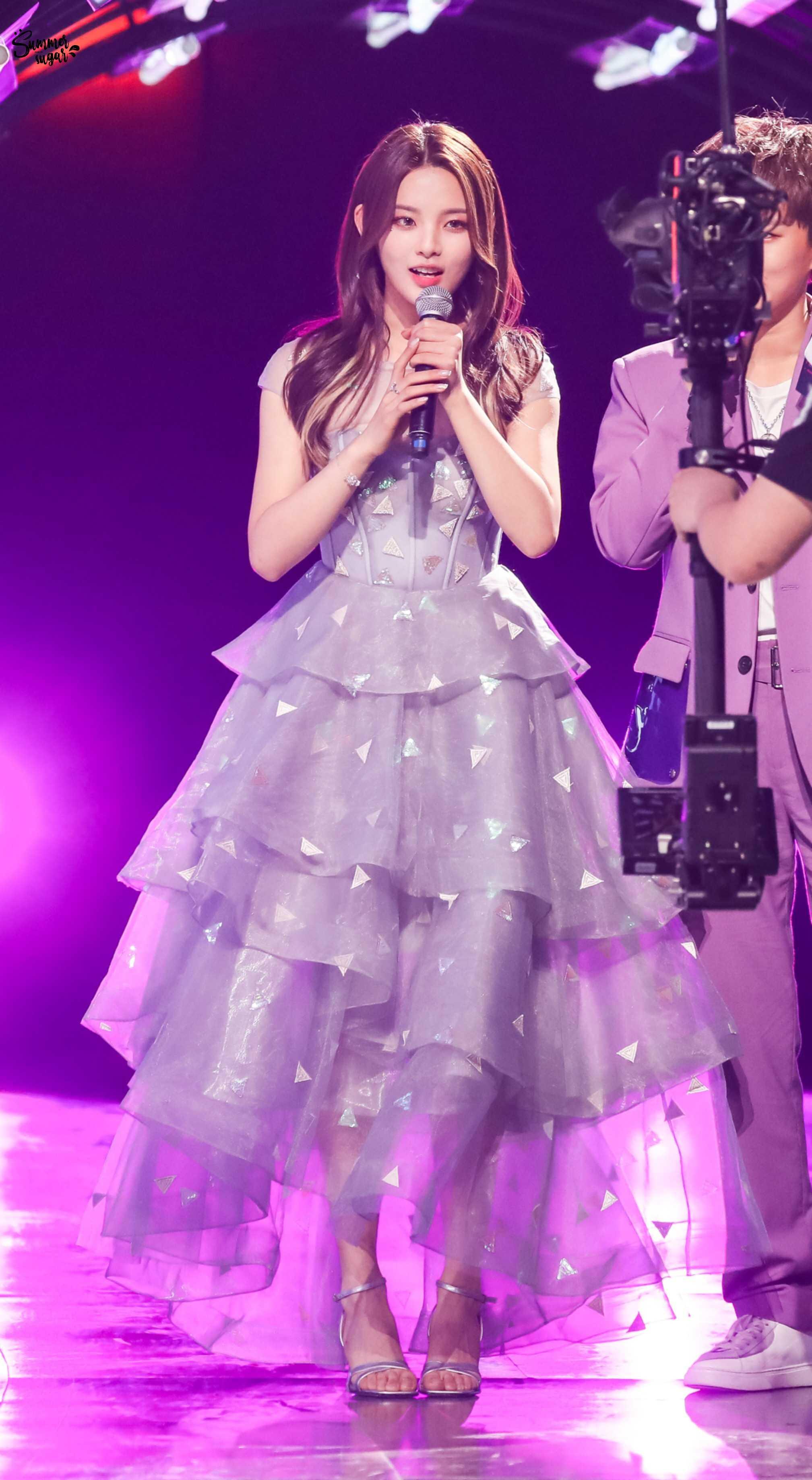 历史上的今天的杨超越 02.01