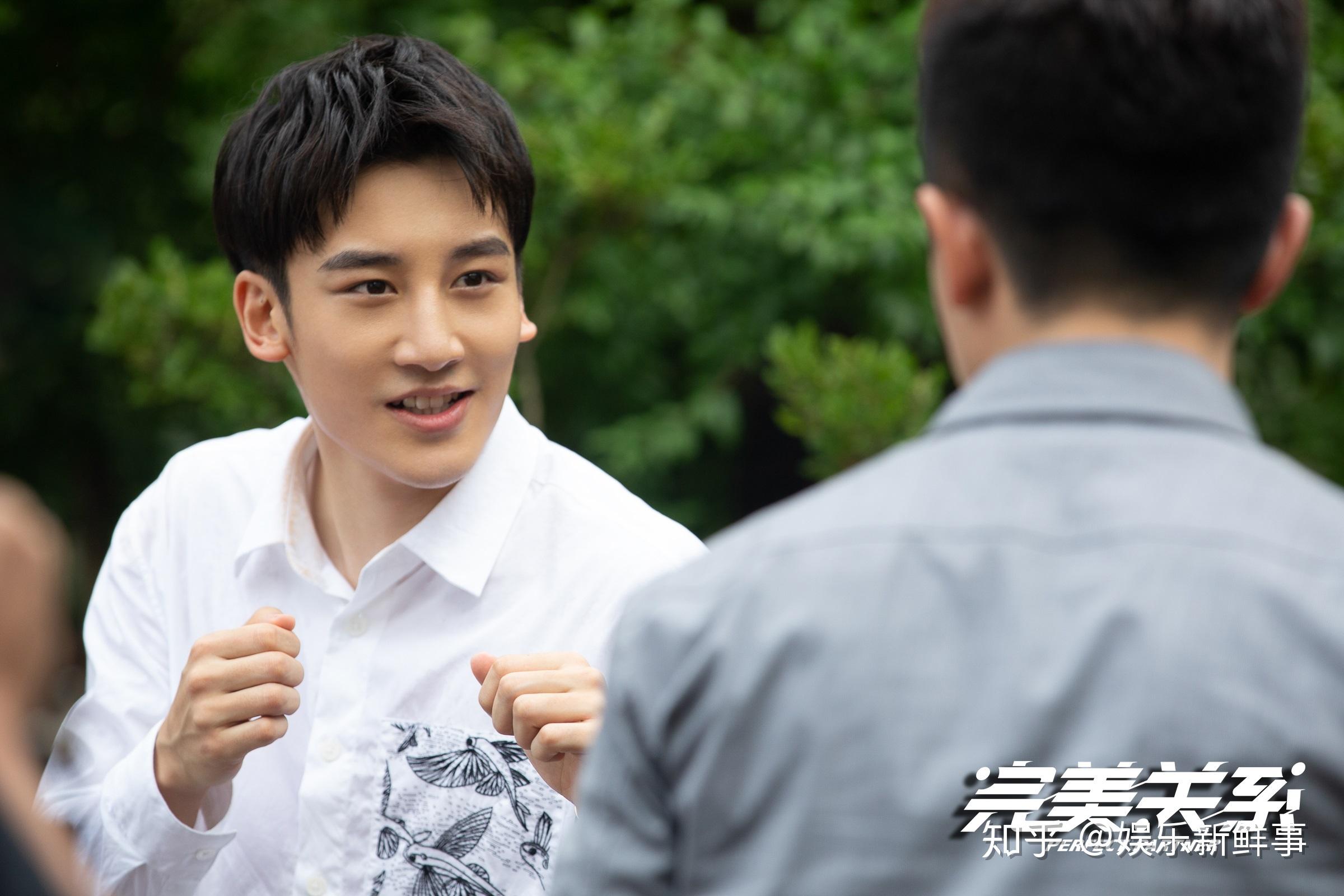 电视剧完美关系正在热播麦亨利今晚惊喜上线