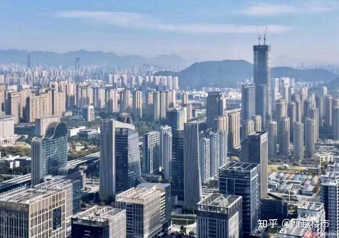 那必定是滨江cbd,在众多地产巨鳄的入驻下,这里已然成为了温州超高层