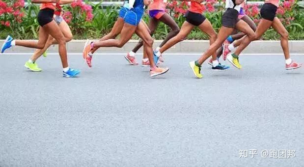 快速的奔跑 v2-0ff6cf63b22c2edd2298e6b92a60c7d1_r.jpg