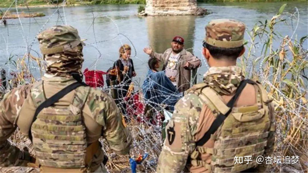 得州与中央对峙枪声响起26州站在拜登对面内战近在眼前