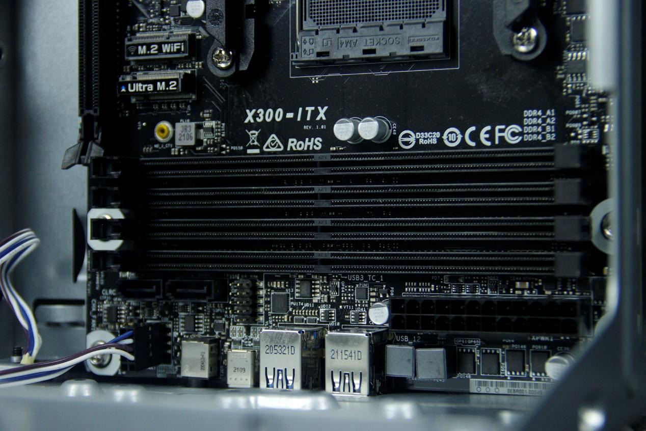 麻雀虽小五脏俱全华擎deskmeetx300评测