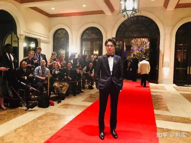 新上任的弘阳地产执行董事,副总裁曾俊凯为弘阳集团董事长曾焕沙之子