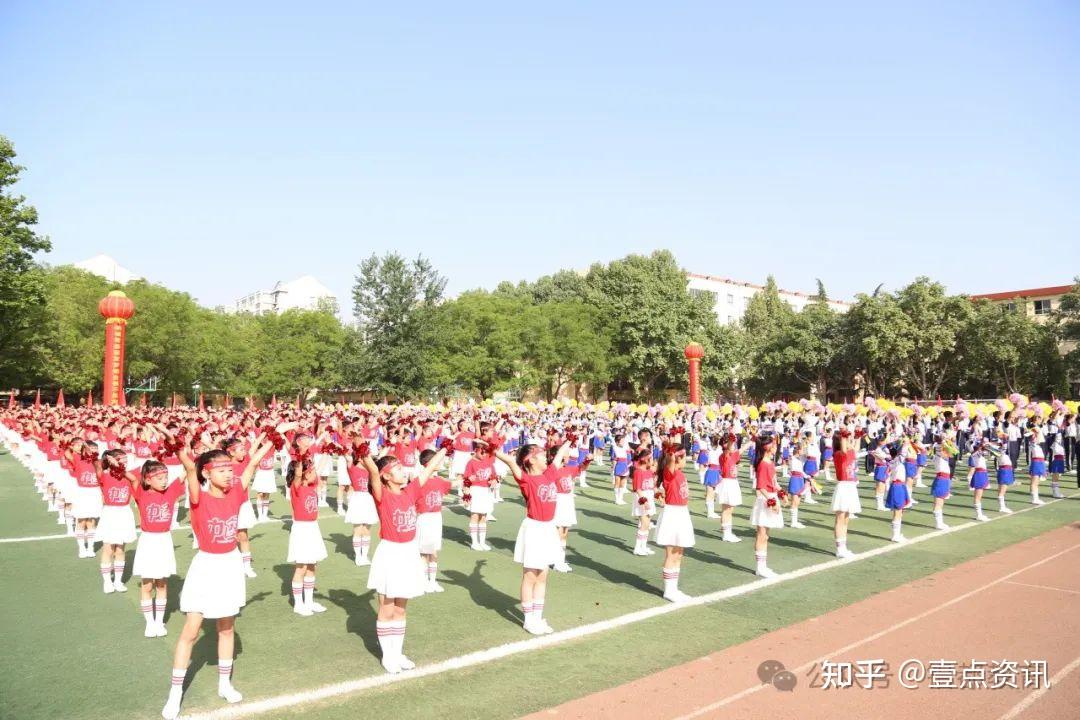 河津铝基地教育中心举行"活力绽放 韵动青春"韵律操比赛暨第二届校园