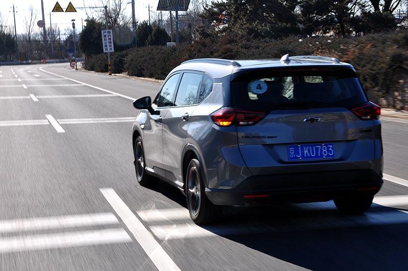 感受雪佛兰2020款沃兰多轻混依旧很实用