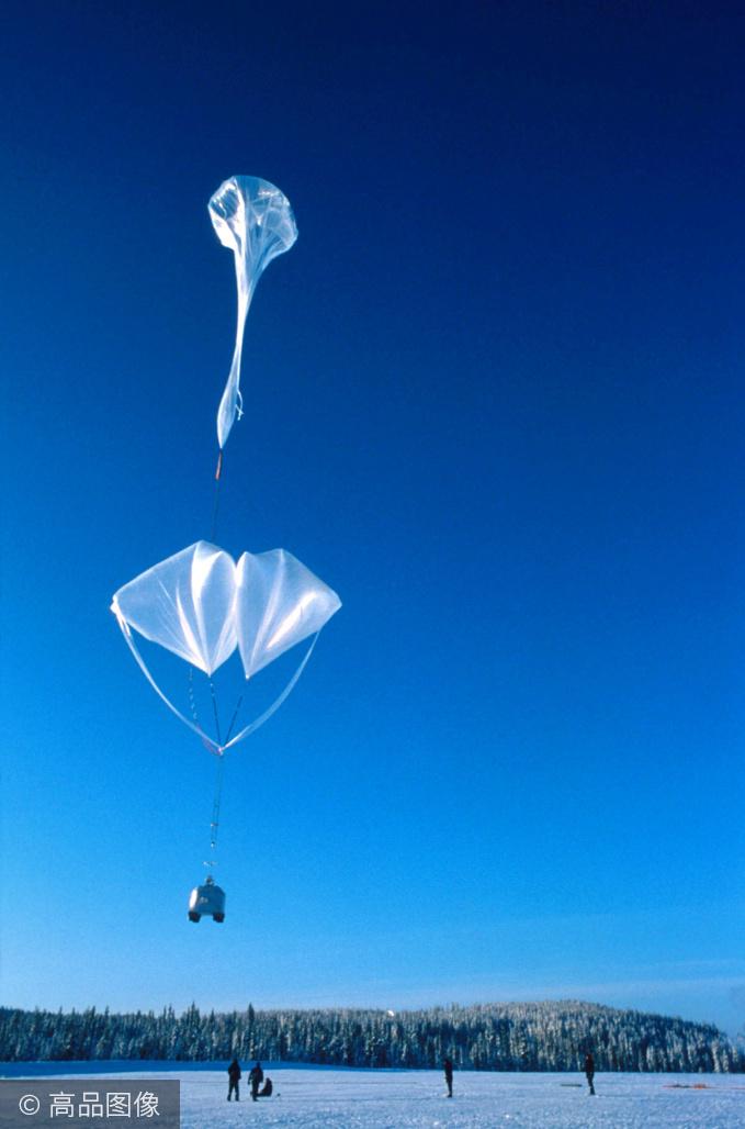 气球除了装饰外还有大用途是为高空气象搭脉的医者