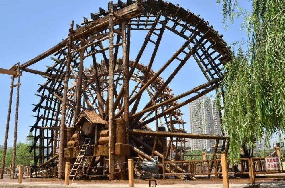 中卫黄河壮丽的水车,比得上重庆列车如水墨画般穿梭云海 - 知乎