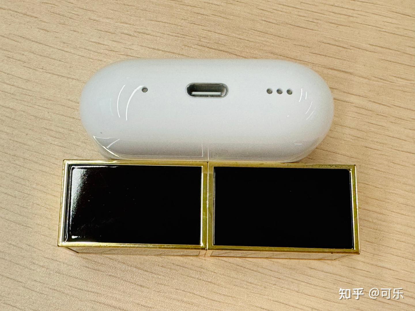 極美品‼️Apple AirPods Pro 2 (type-c)数回程度使用 拆解对比：苹果