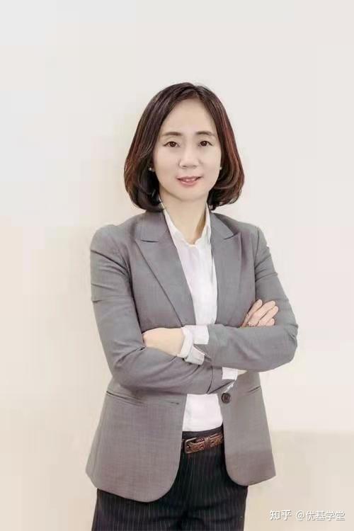 价值一姐嘉实谭丽嘉实价值臻选