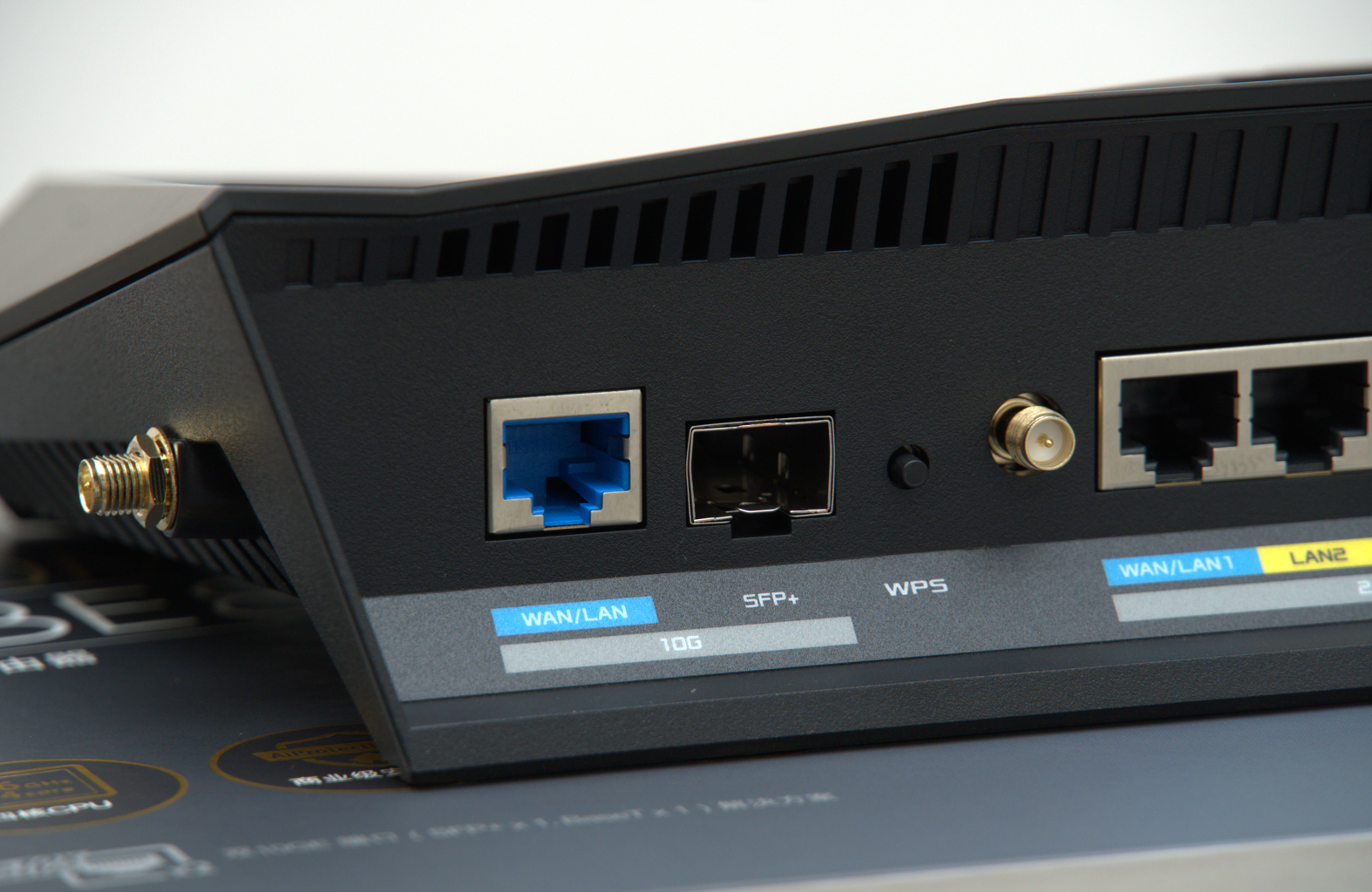 华硕 rt-be88u 外观与参数