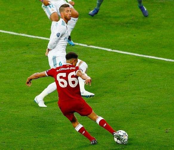 5爱体育阿诺德罗伯逊两翼齐飞利物浦的传中飞起来了