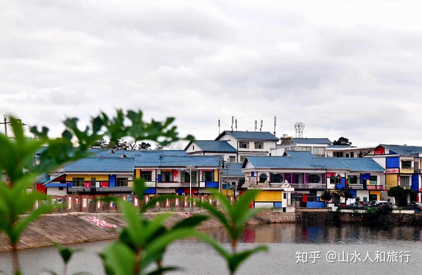 贵州旅游这个宫崎骏漫画中的童话小镇终于藏不住了