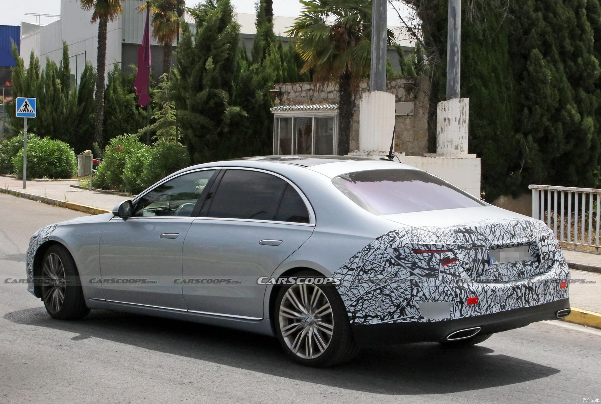 2021款奔驰s级谍照曝光更新隐藏门把手加裸眼3d技术