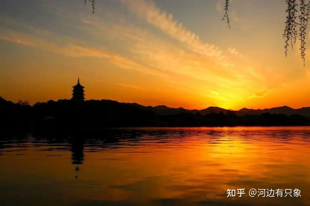 从雷峰塔遗址地宫挖掘聊《远尘离垢——雷峰塔与雷峰塔所藏》 知乎 