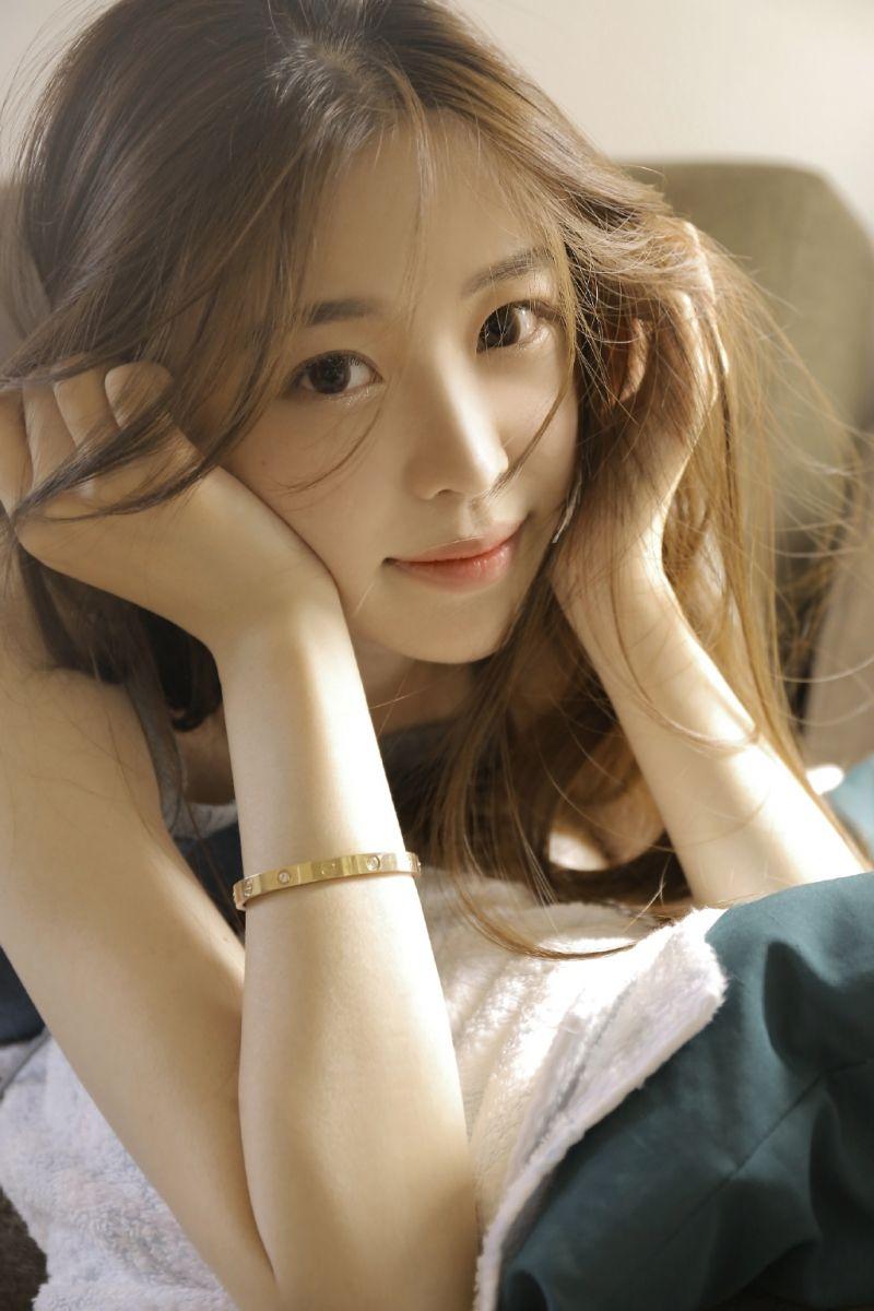 又纯又欲美女写真壁纸醉别江东酒一杯千里相望浑似梦