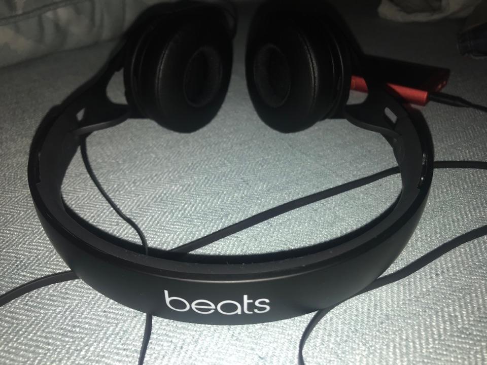 关于beats ep入门款耳机测评?