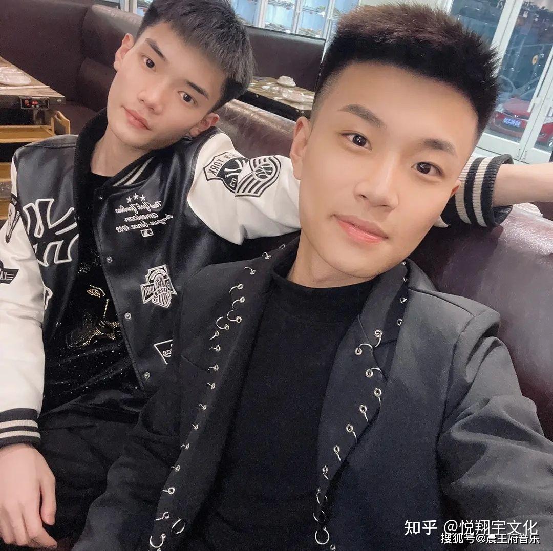 鹤轩团队荣先生个人资料