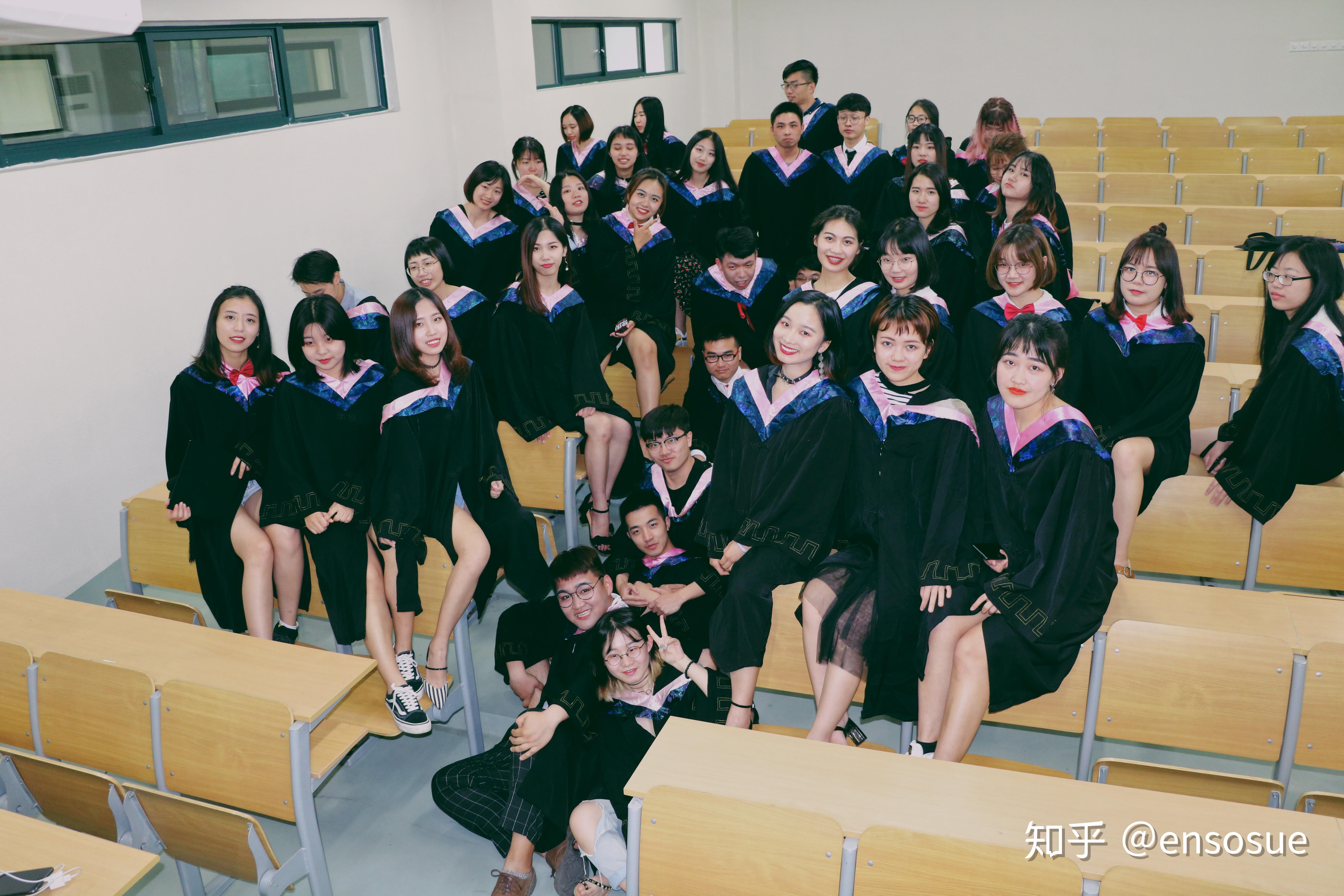最美小学生毕业照 v2-1203620e39fa9309c4bb3bcc974d0171_r.jpg