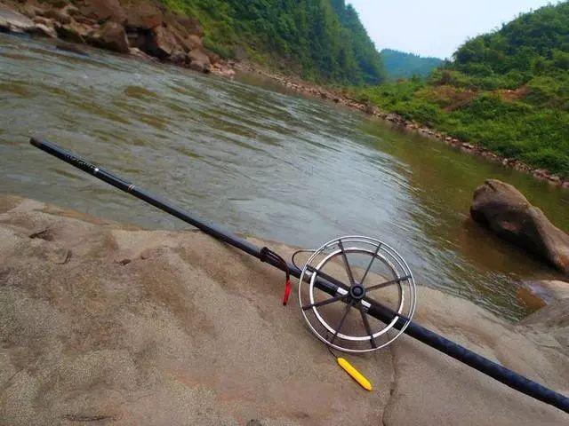 流传在西南地区的古老钓法，是中国传统钓法中鲜为人知的一部分 - 知乎