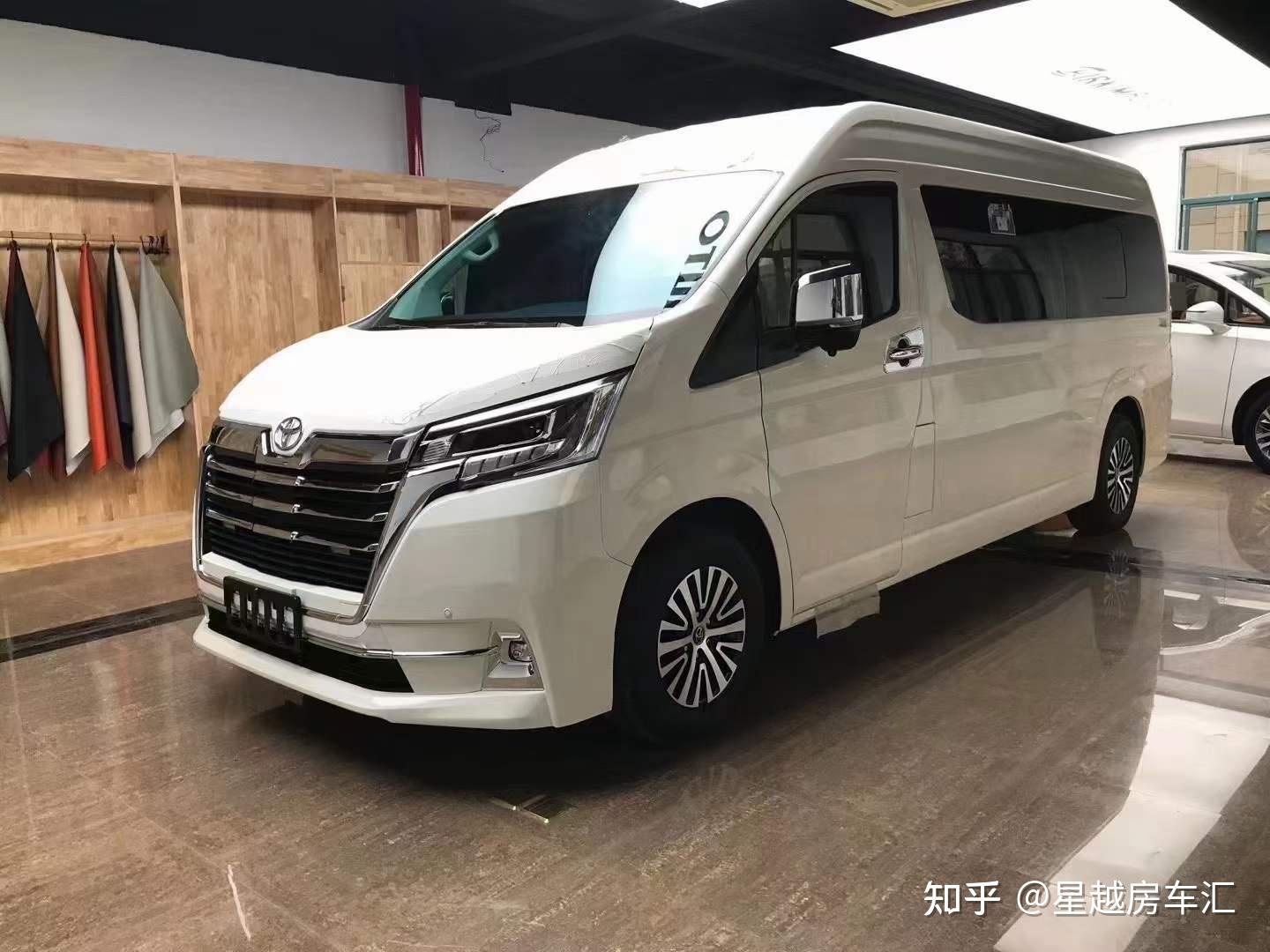 59米霸气车身蓝牌9座进口丰田海狮让奔驰有压力的对手