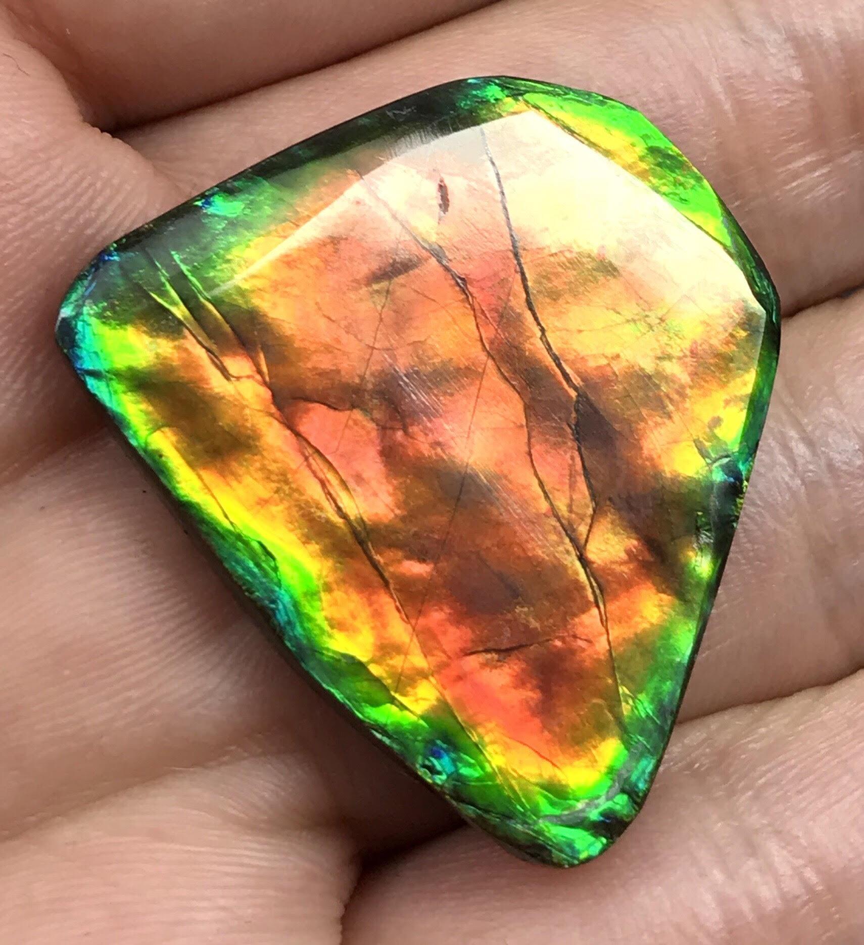 浅谈加拿大斑彩石